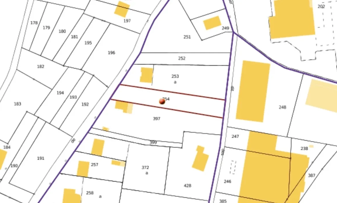 Terrain constructible de 1015 m² à Saint-Satur - Emplacement stratégique et viabilisé 