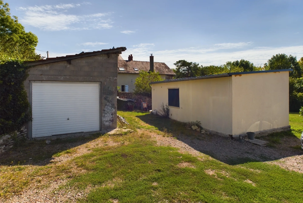 Maison de campagne rénovée avec jardin, piscine et studio indépendant à Saint-Benin-d'Azy 