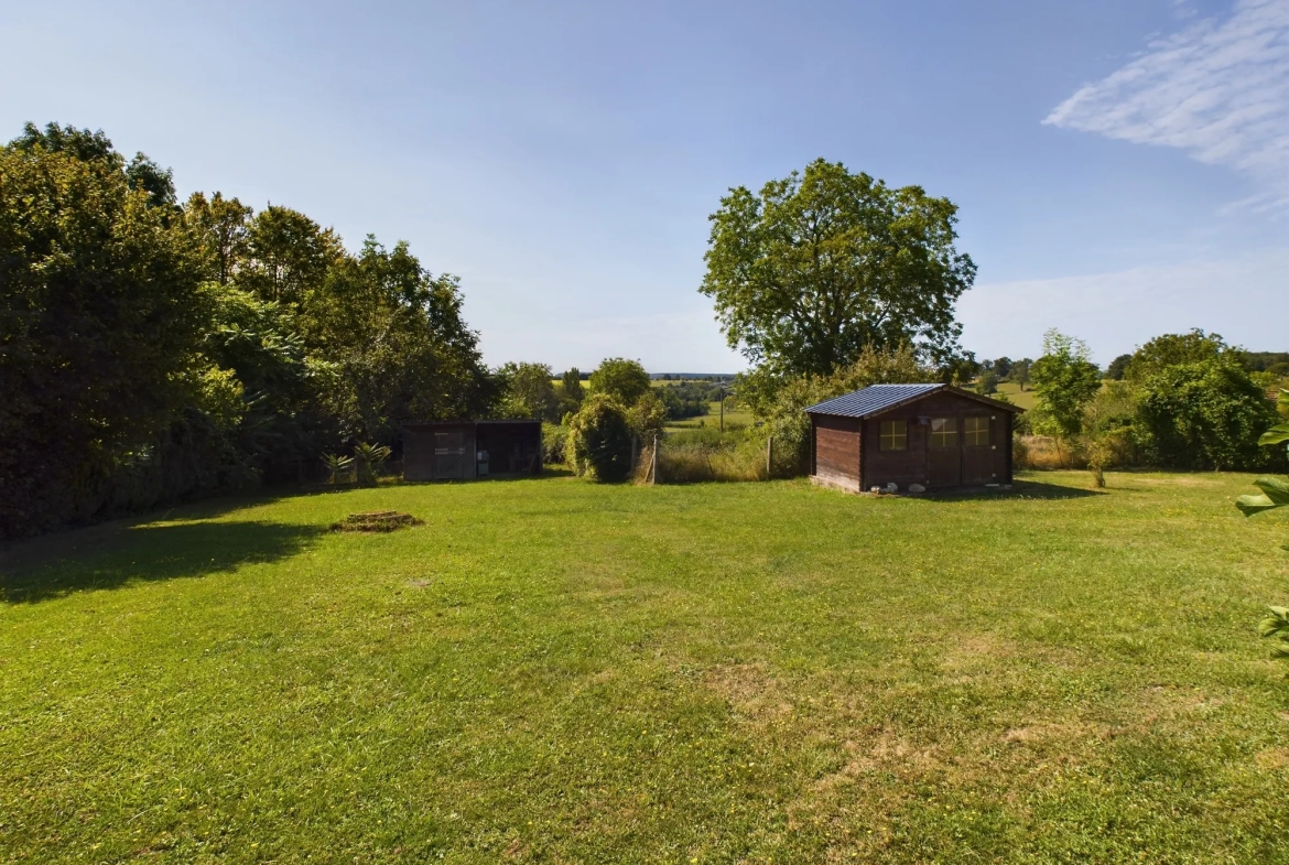 Maison de campagne rénovée avec jardin, piscine et studio indépendant à Saint-Benin-d'Azy 