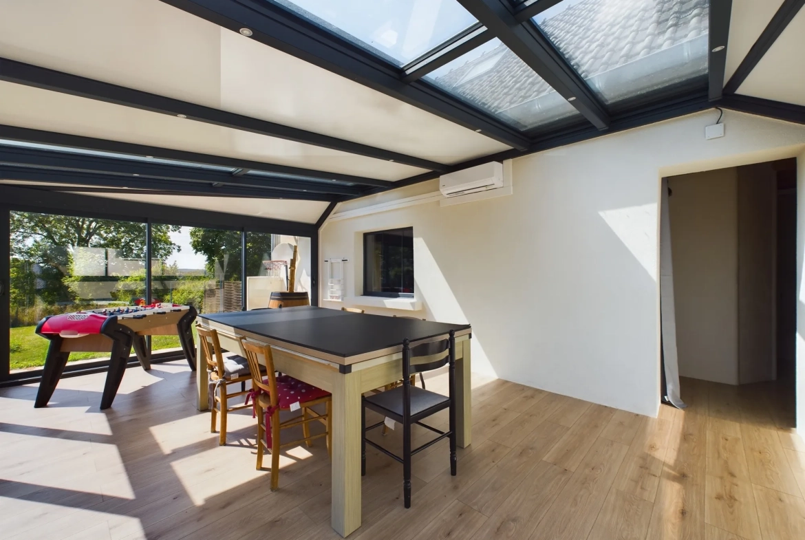 Maison de campagne rénovée avec jardin, piscine et studio indépendant à Saint-Benin-d'Azy 