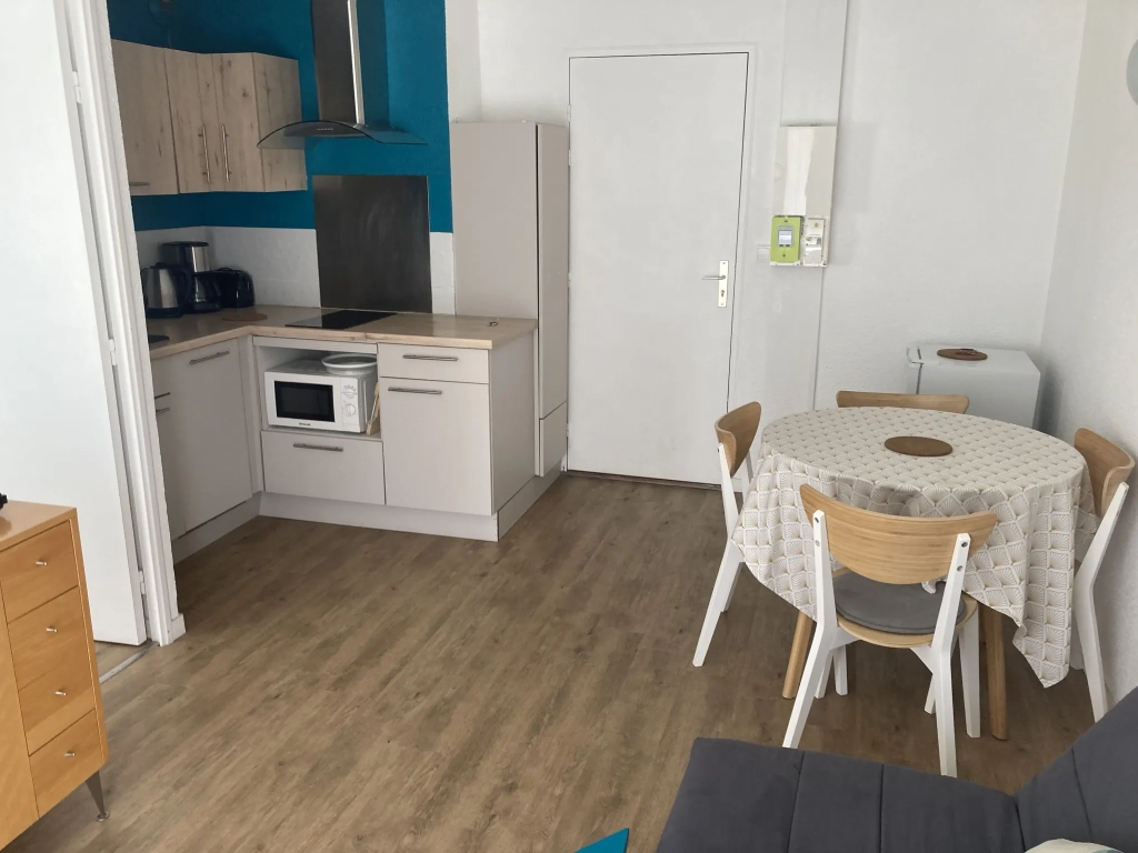 Appartement de 29 m² à vendre au centre de Cabourg avec balcon et parking