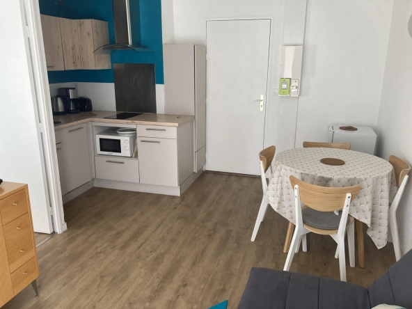 Appartement de 29 m² à vendre au centre de Cabourg avec balcon et parking