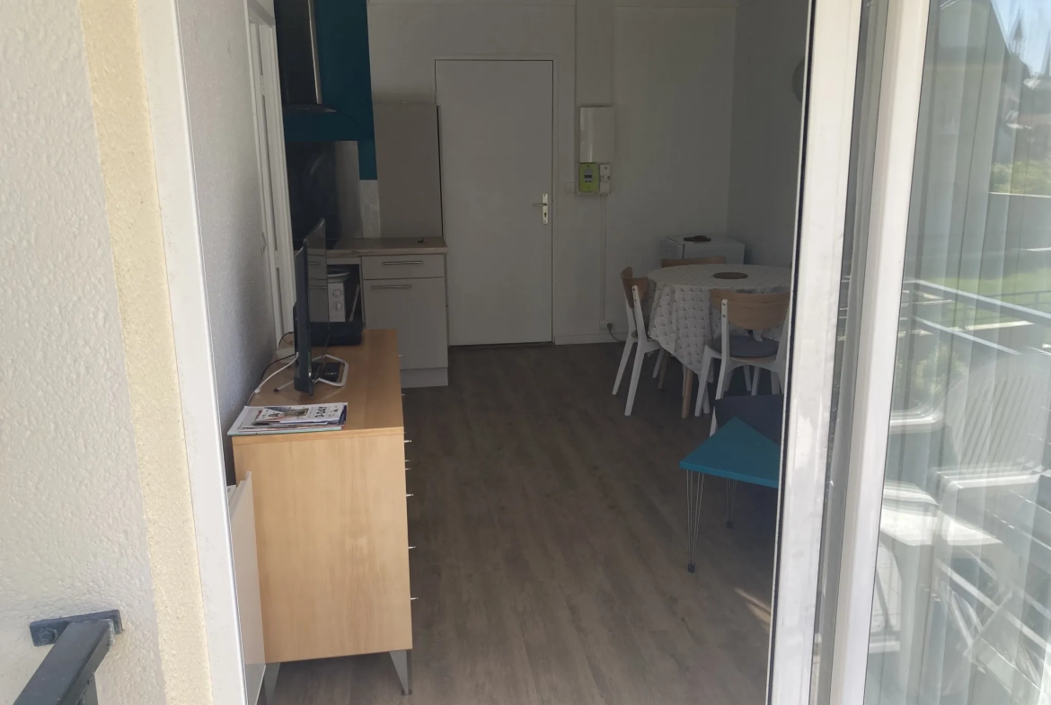 Appartement de 29 m² à vendre au centre de Cabourg avec balcon et parking 