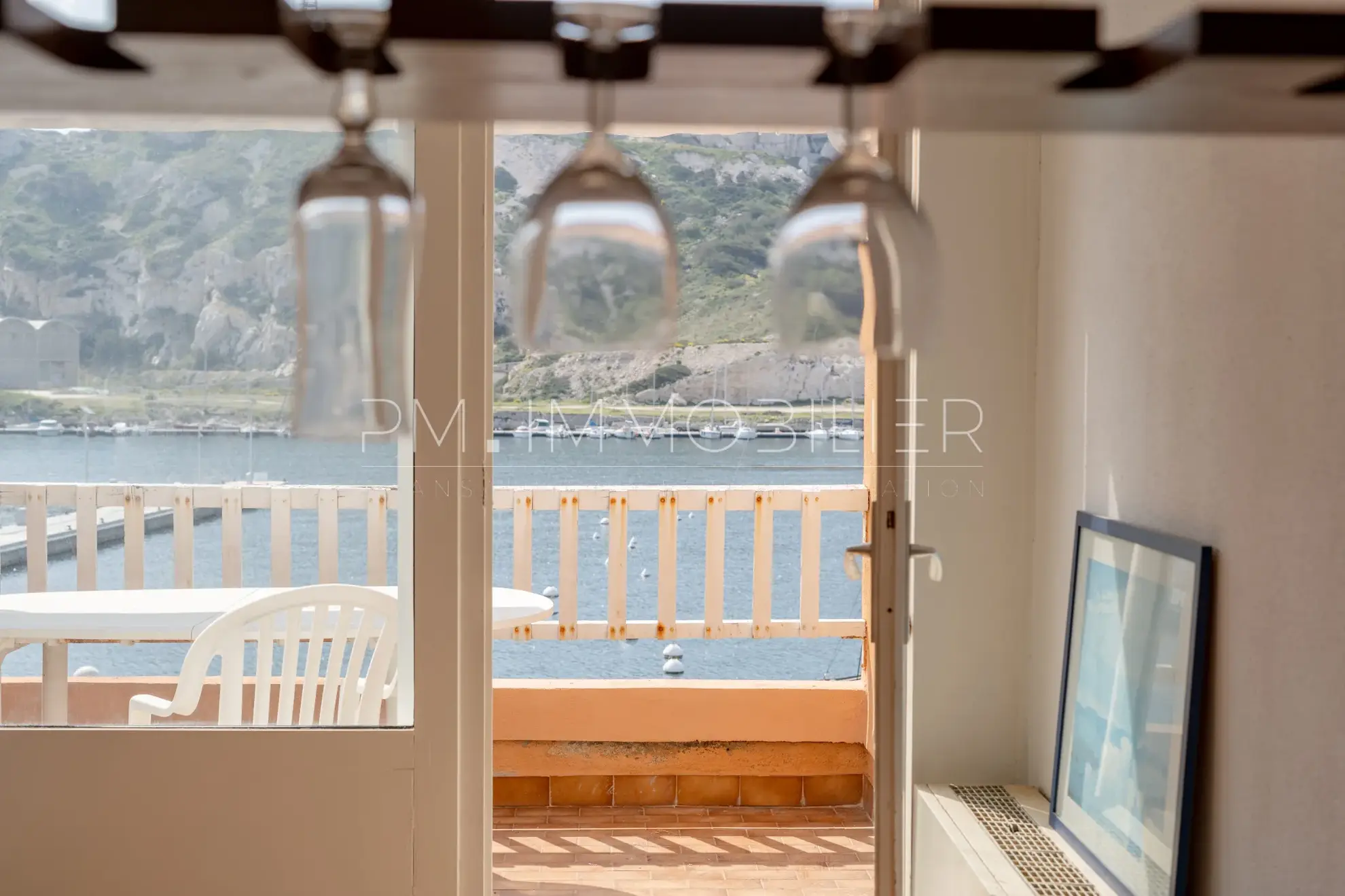Appartement de 22 m² avec terrasse et vue mer sur l'île du Frioul à Marseille 