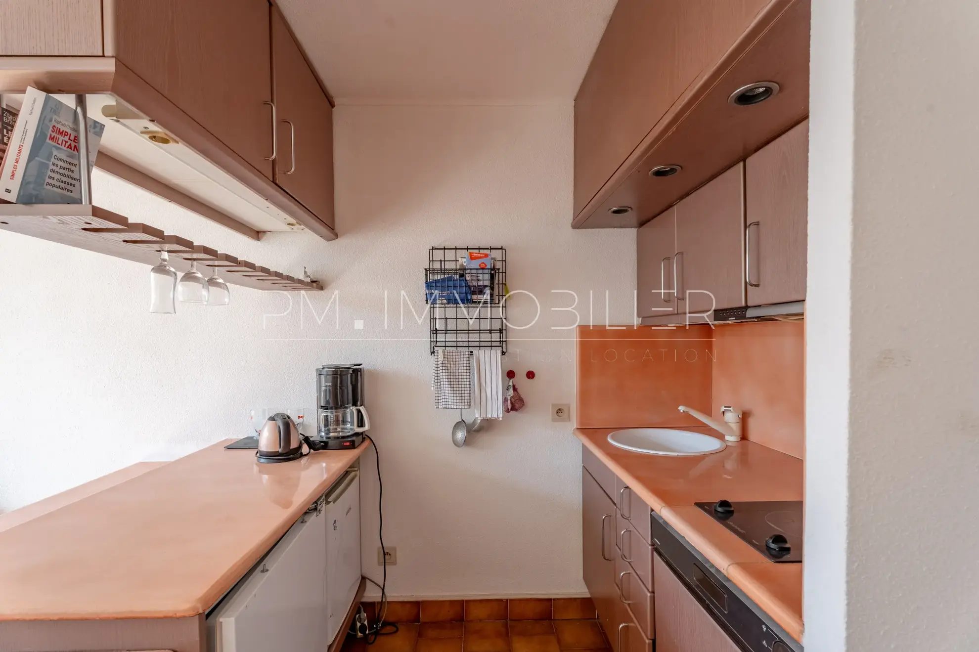 Appartement de 22 m² avec terrasse et vue mer sur l'île du Frioul à Marseille 