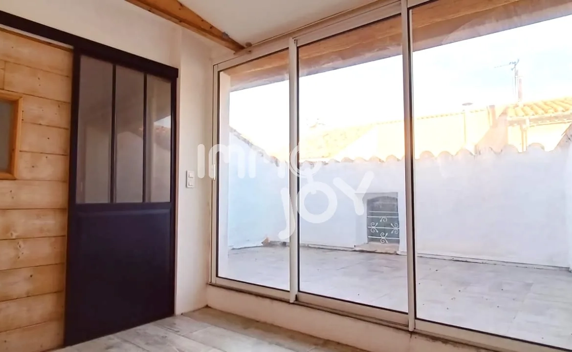 Maison de village à Lespignan avec terrasse tropézienne - investissement locatif 