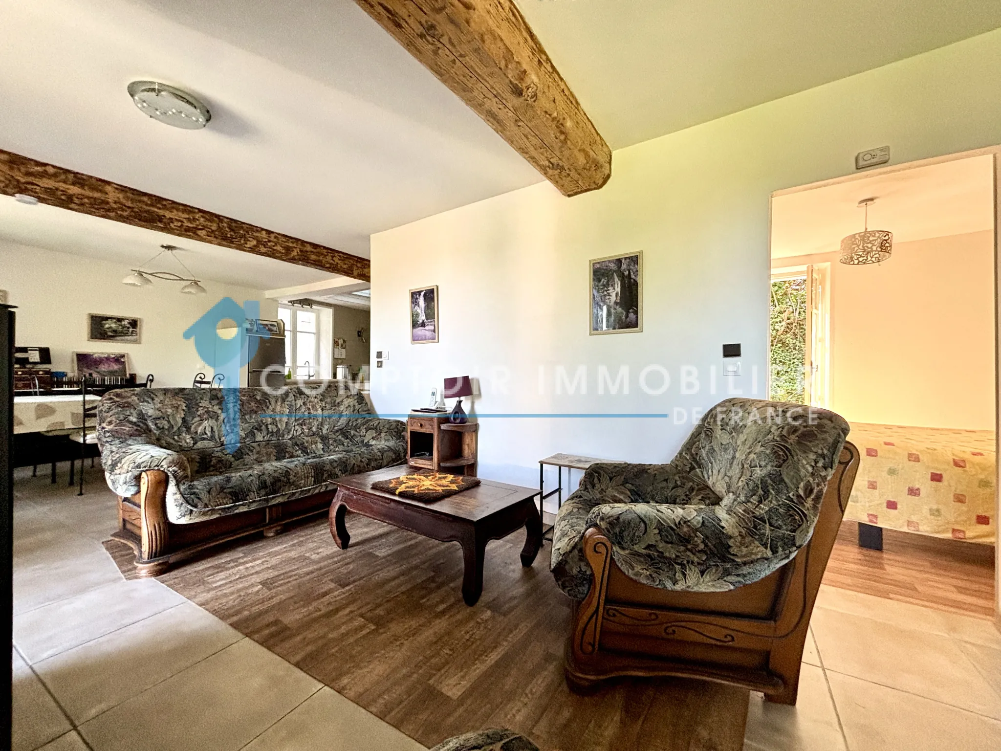 Maison mitoyenne à Paladru de 77 m² avec terrain et potentiel 