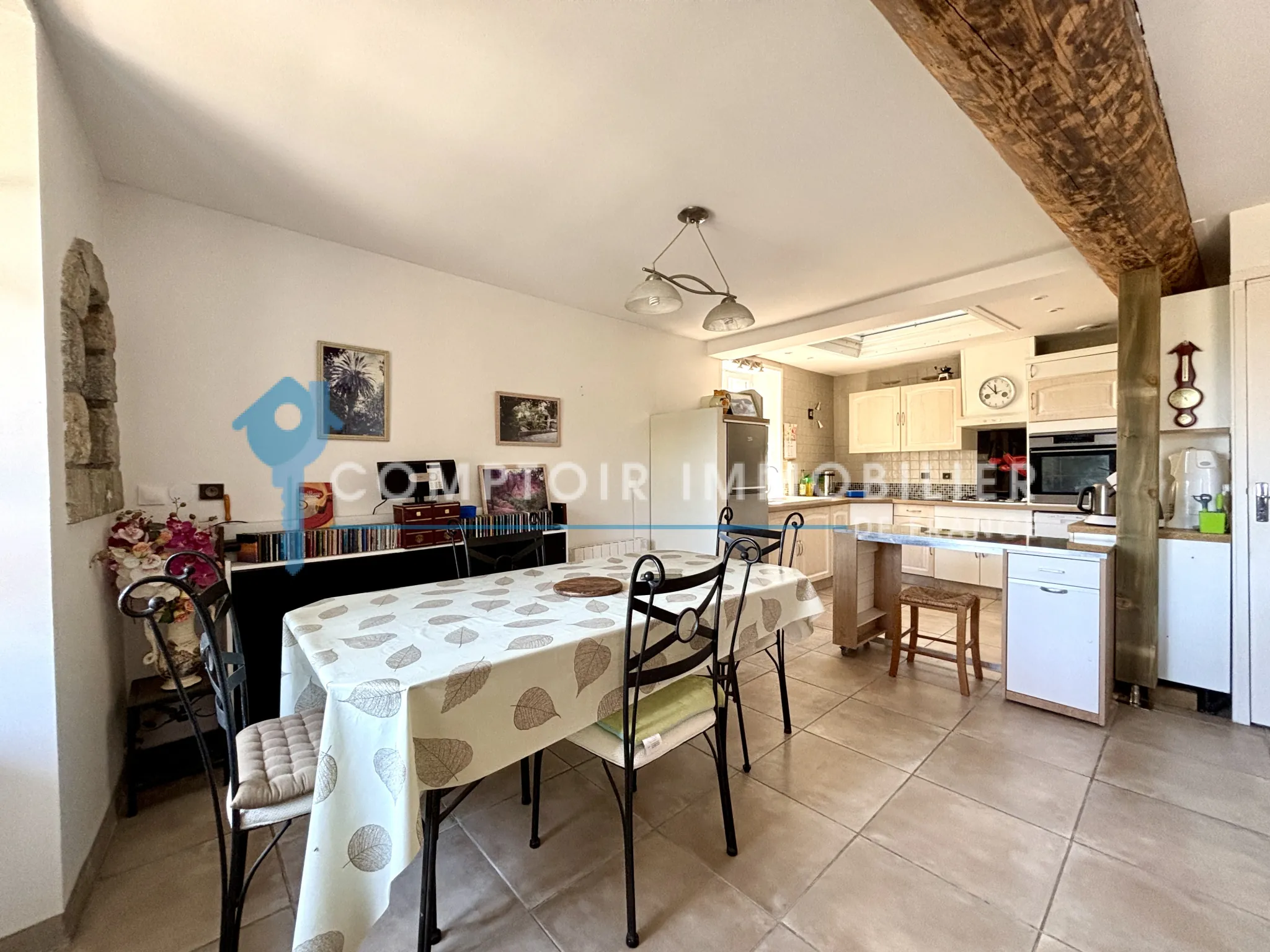 Maison mitoyenne à Paladru de 77 m² avec terrain et potentiel 