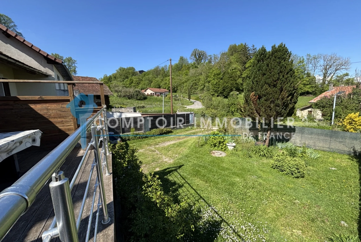 Maison mitoyenne à Paladru de 77 m² avec terrain et potentiel 