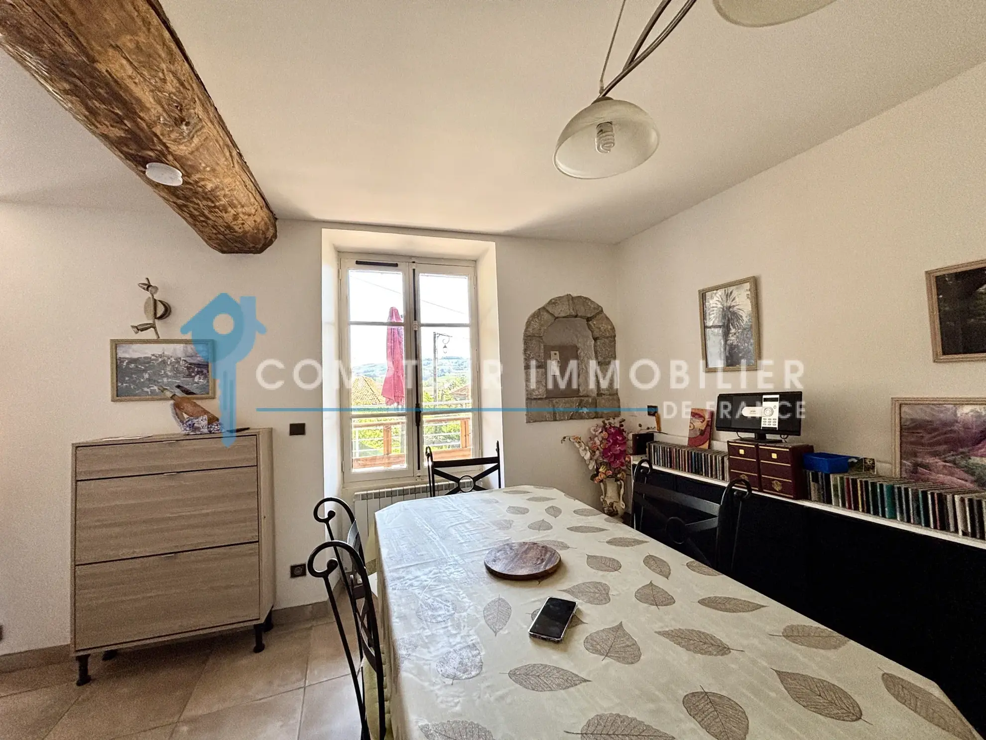 Maison mitoyenne à Paladru de 77 m² avec terrain et potentiel 