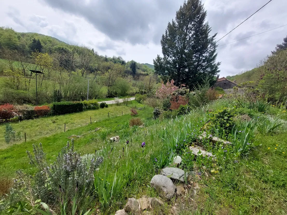 Magnifique corps de ferme rénové avec maison indépendante à Melagues 