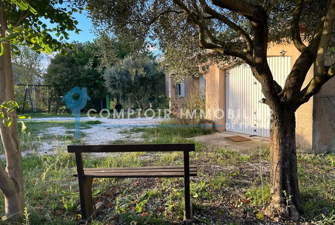Villa de plain-pied à Anduze avec terrasse, 3 chambres et grand terrain clos 