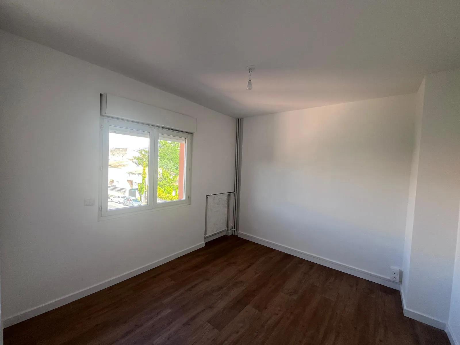 Appartement 4 pièces rénové à Marignane avec parking et balcon 