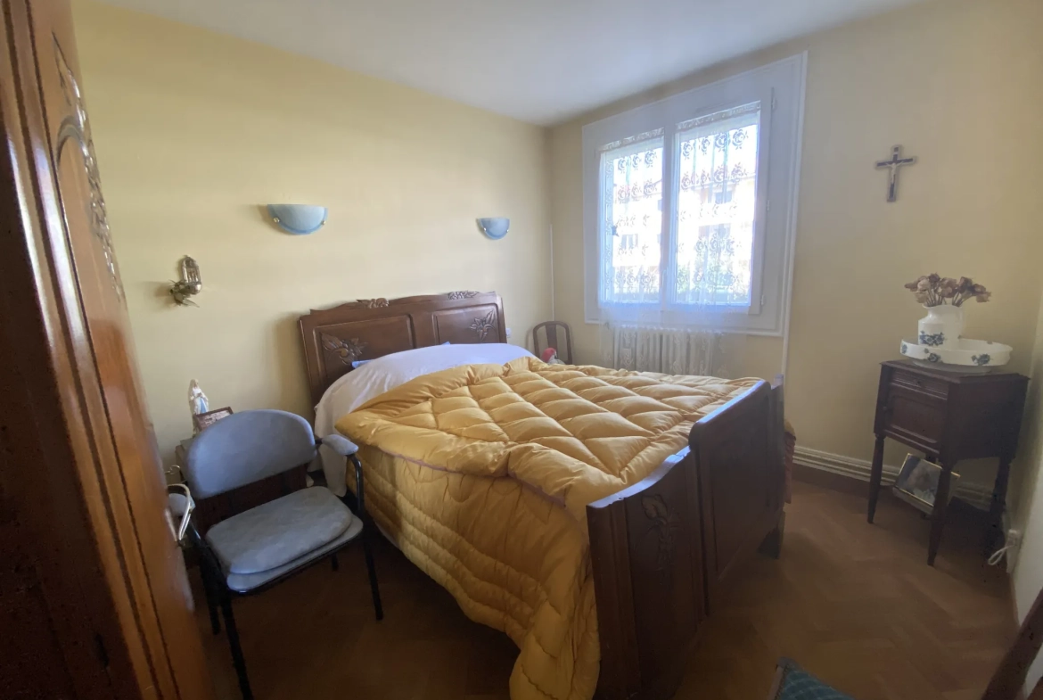 Appartement spacieux de 90 m² avec terrasse à Montauban, vue sur la coulée verte 