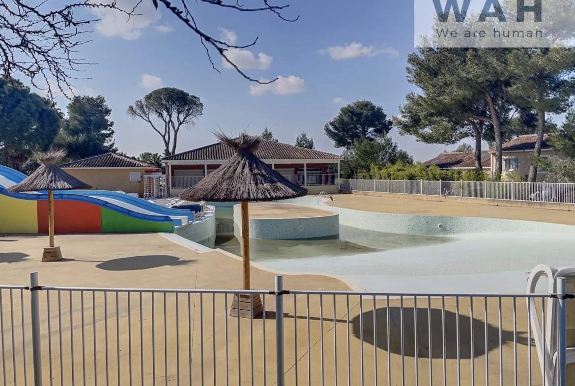 Maison de 41 m² avec terrasse, piscine et parking à Calvisson - Opportunité d'investissement 