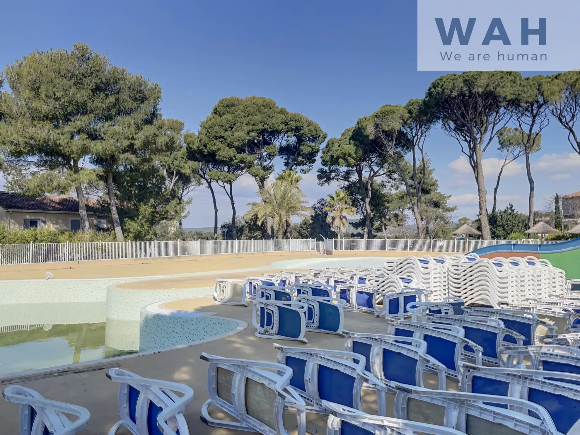 Maison de 41 m² avec terrasse, piscine et parking à Calvisson - Opportunité d'investissement 