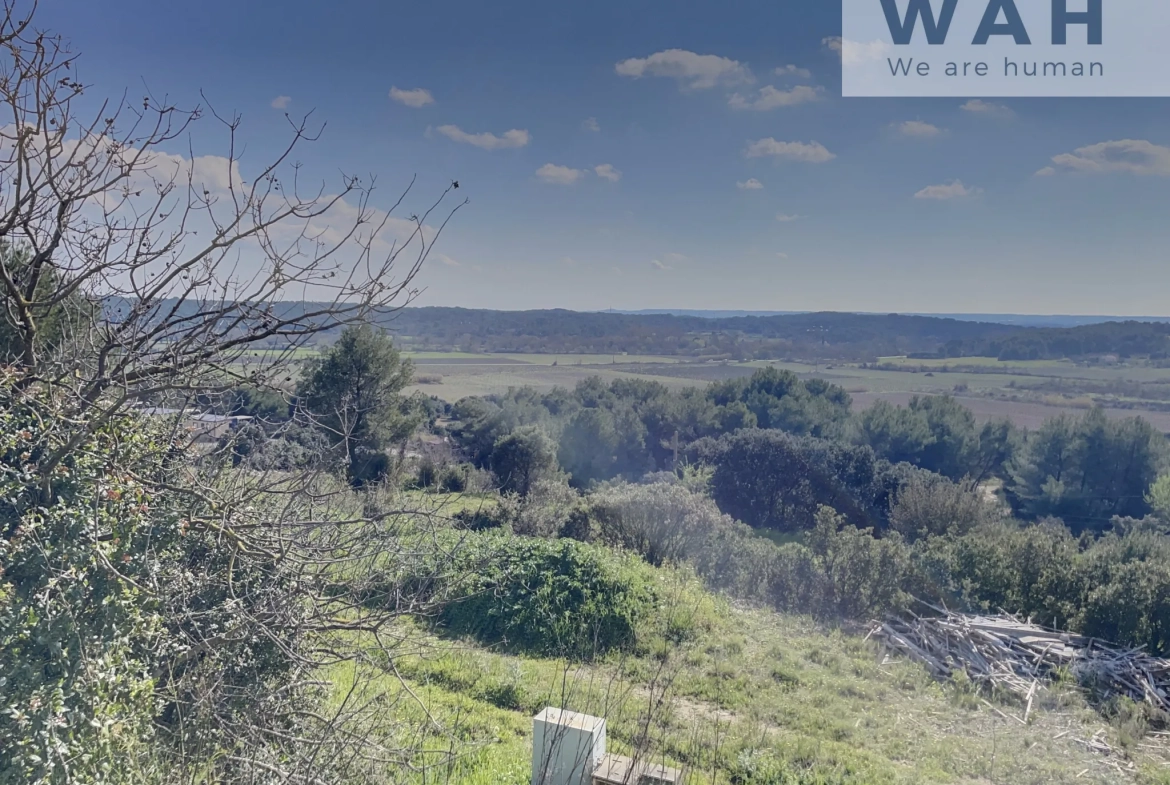 Maison de 41 m² avec terrasse, piscine et parking à Calvisson - Opportunité d'investissement 