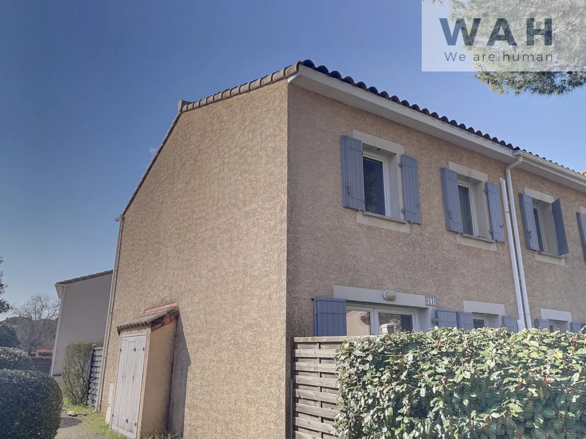 Maison de 41 m² avec terrasse, piscine et parking à Calvisson - Opportunité d'investissement 