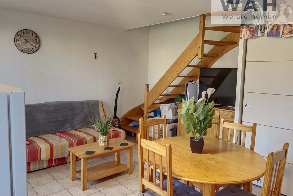 Maison de 41 m² avec terrasse, piscine et parking à Calvisson - Opportunité d'investissement 