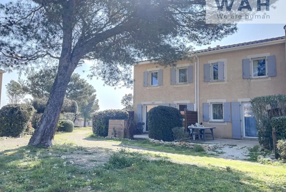 Maison de 41 m² avec terrasse, piscine et parking à Calvisson - Opportunité d'investissement 