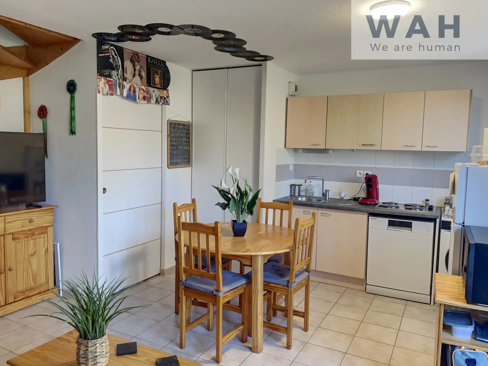 Maison de 41 m² avec terrasse, piscine et parking à Calvisson - Opportunité d'investissement 