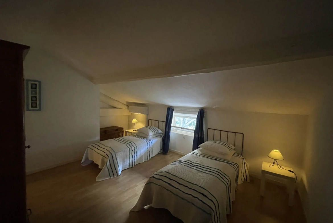 Villa 4 pièces avec piscine à Agde, 3 chambres, environnement paisible 