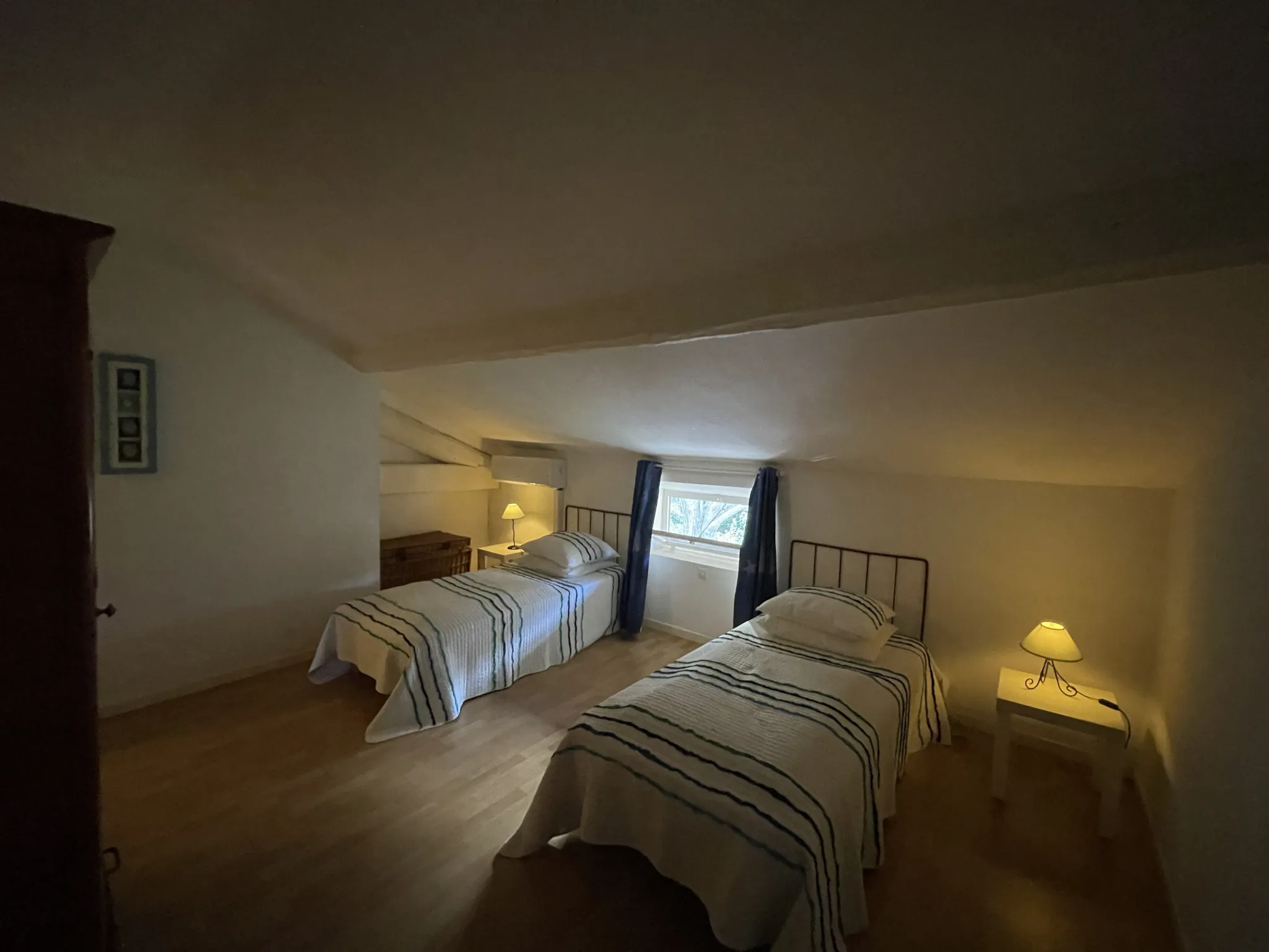 Villa 4 pièces avec piscine à Agde, 3 chambres, environnement paisible 