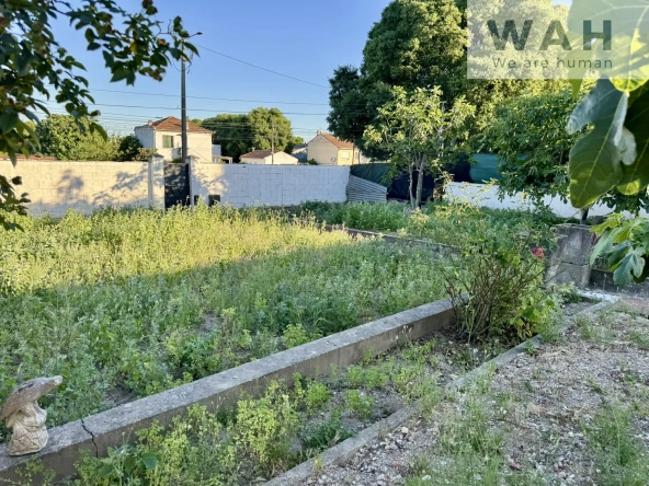 Terrain constructible de 228 m² à Nîmes – Opportunité immobilière