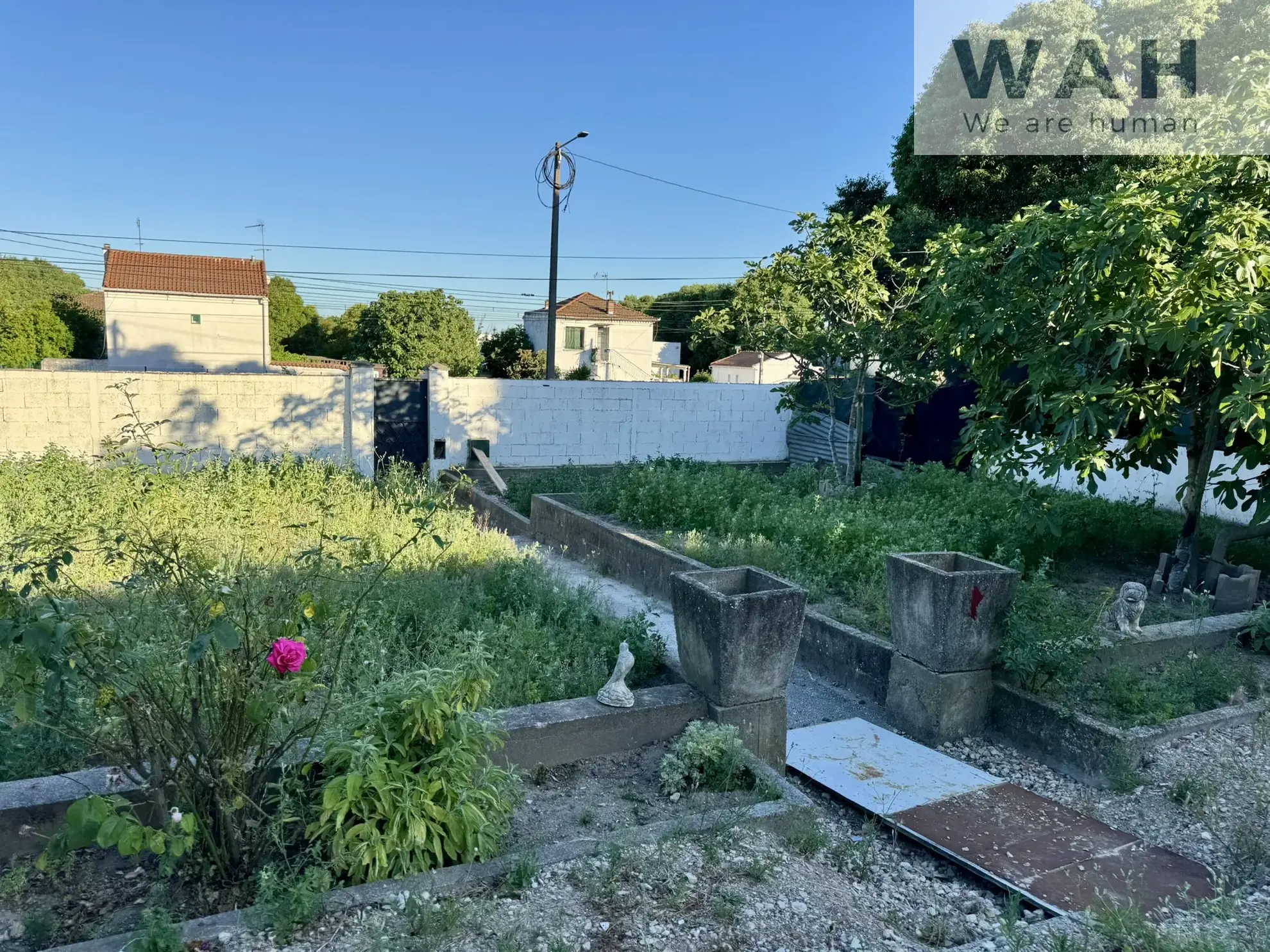 Terrain constructible de 228 m² à Nîmes – Opportunité immobilière 