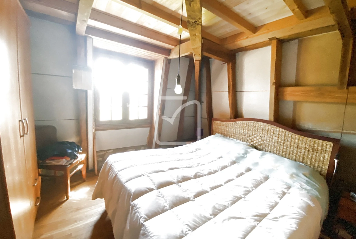 Maison en pierre rénovée à Girac, proche Dordogne dans le Lot - Terrain de 1969 m2 