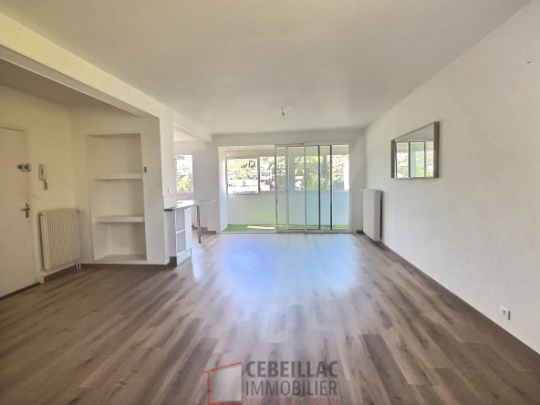 Appartement 3 pièces avec loggia, garage et cave à Romagnat