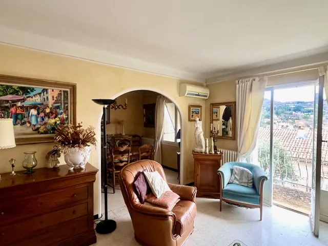 Maison de 104 m² avec garage et jardin à Apt, région Provence-Luberon 