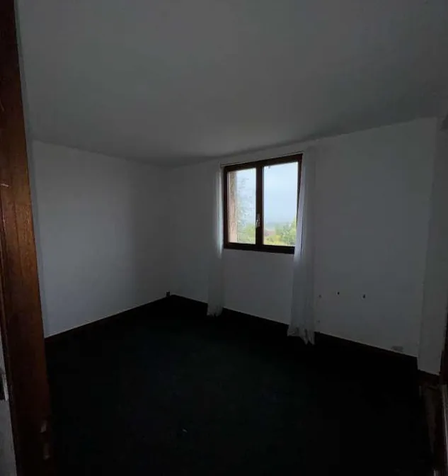 Maison T6 avec jardin et garage à Aubergenville – Vente aux enchères 