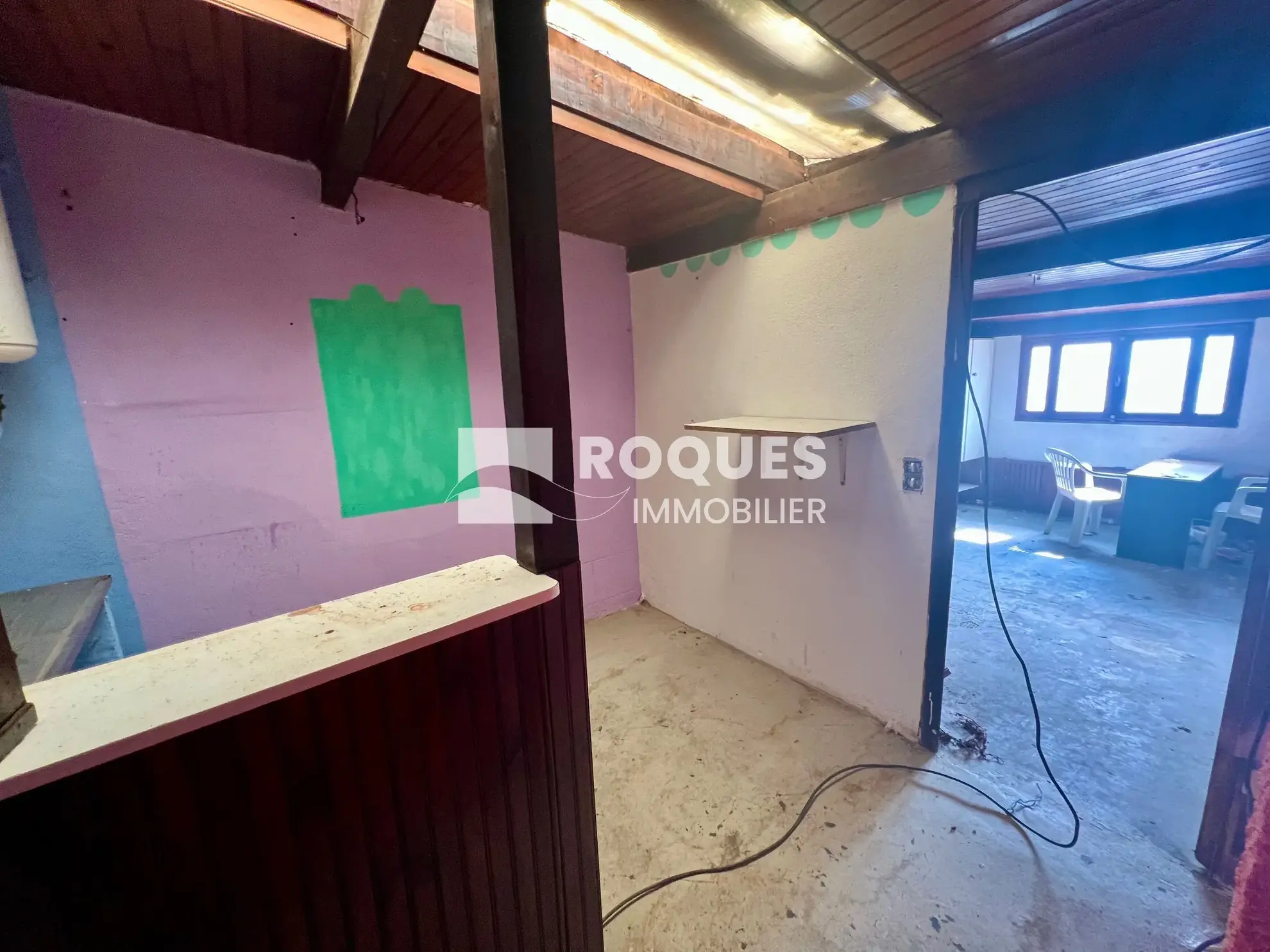 Studio à rénover de 24,50 m² en centre-ville de Millau 