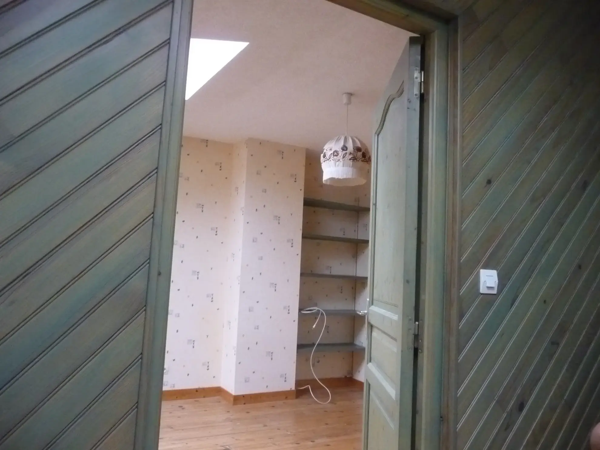 Magnifique maison familiale de 149 m2 à Saint Romain le Puy avec dépendances et jardin 
