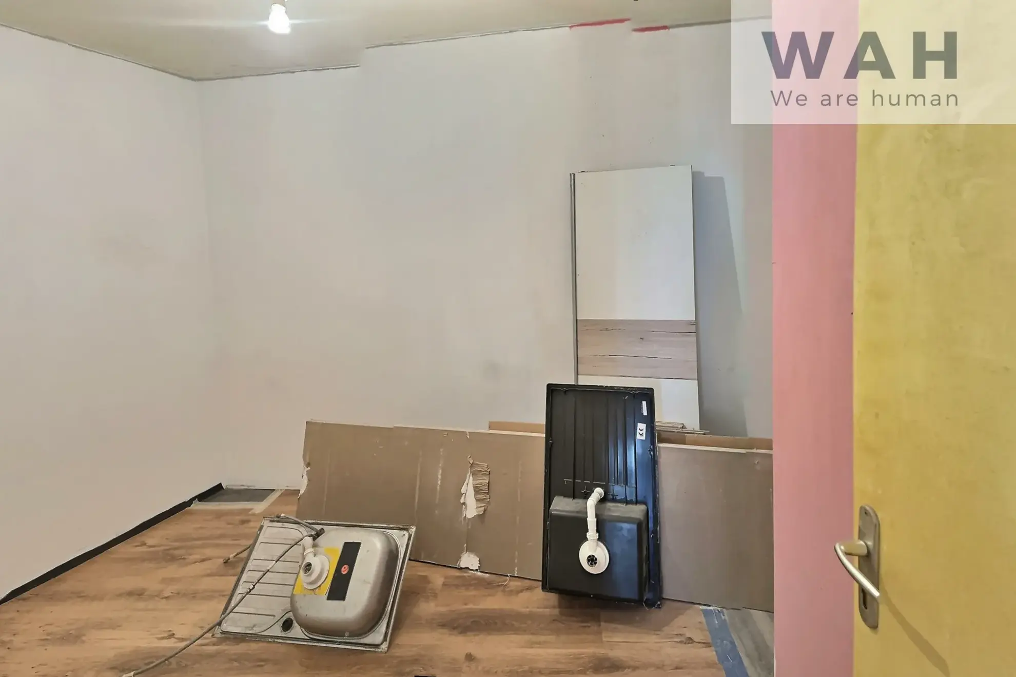 Appartement T3 à rénover de 73 m² à Saint-Gilles — Centre historique 