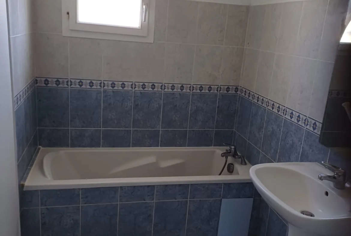À vendre : Maison récente de 82,49 m² avec 3 chambres à Saint-André-de-Cubzac 