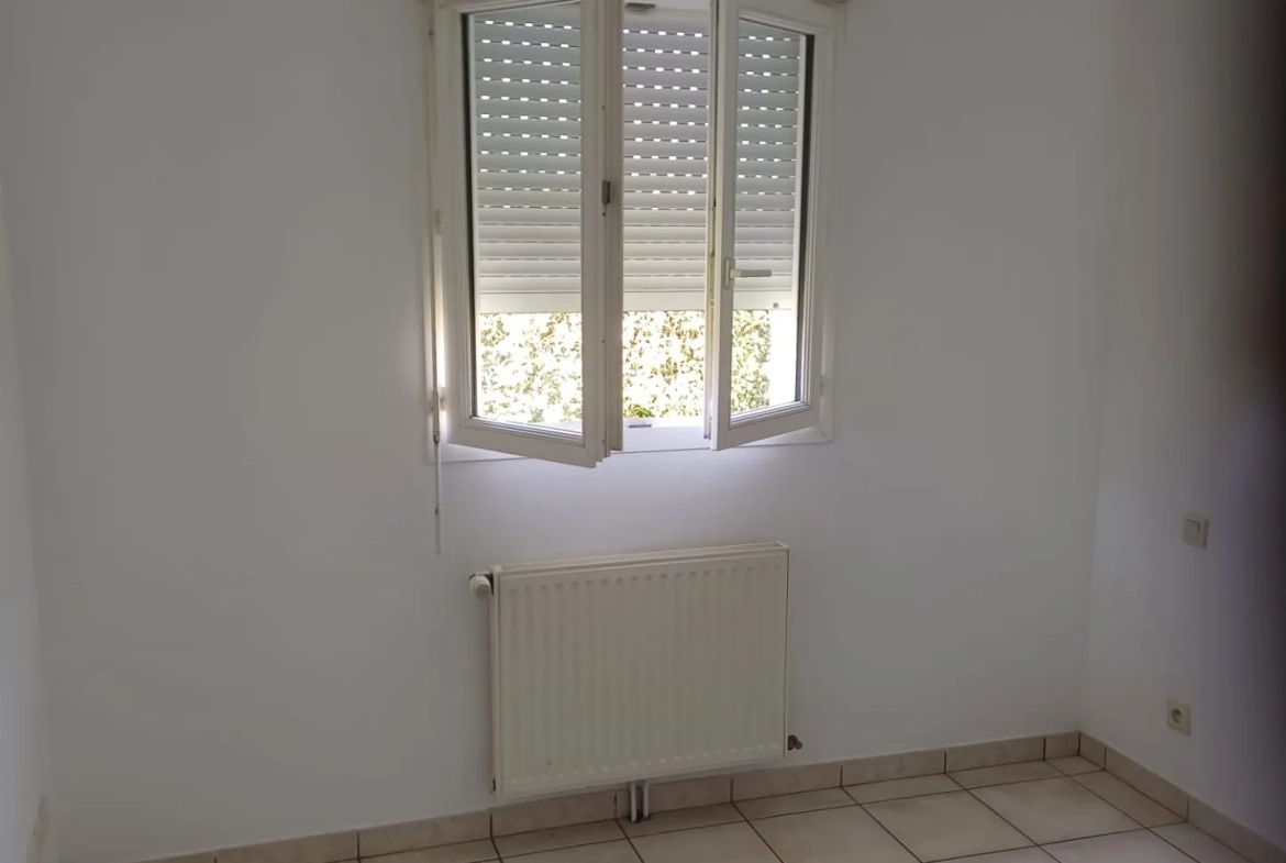 À vendre : Maison récente de 82,49 m² avec 3 chambres à Saint-André-de-Cubzac 