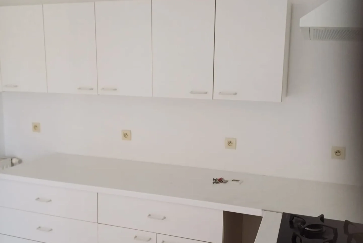 À vendre : Maison récente de 82,49 m² avec 3 chambres à Saint-André-de-Cubzac 
