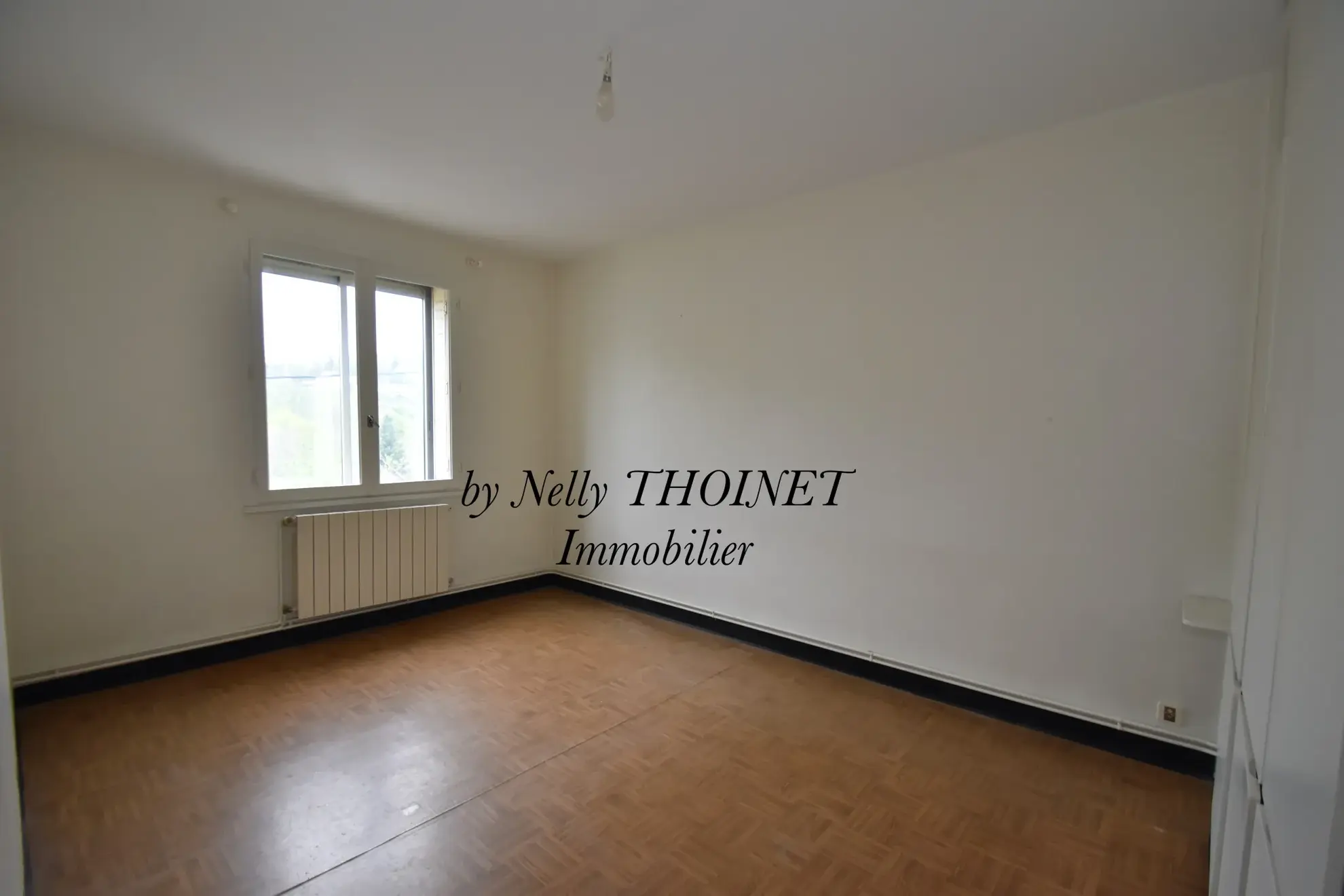 Appartement T3 à Besse et Saint-Anastaise avec balcon, cave, dans charmante ville médiévale en Auvergne 