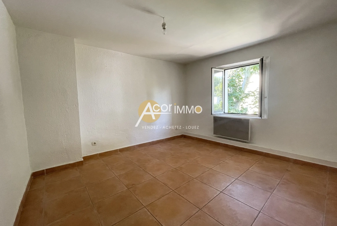 Appartement T2 à La Seyne-sur-Mer - Vue dégagée, proche port et commerces 