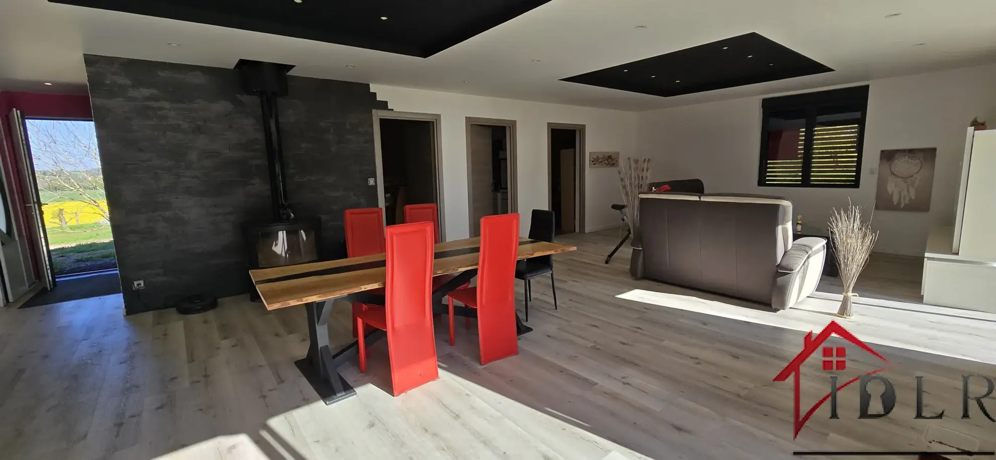Maison moderne de 122 m² avec terrasse à Rioz, hautes spécificités et proximité des grandes villes 