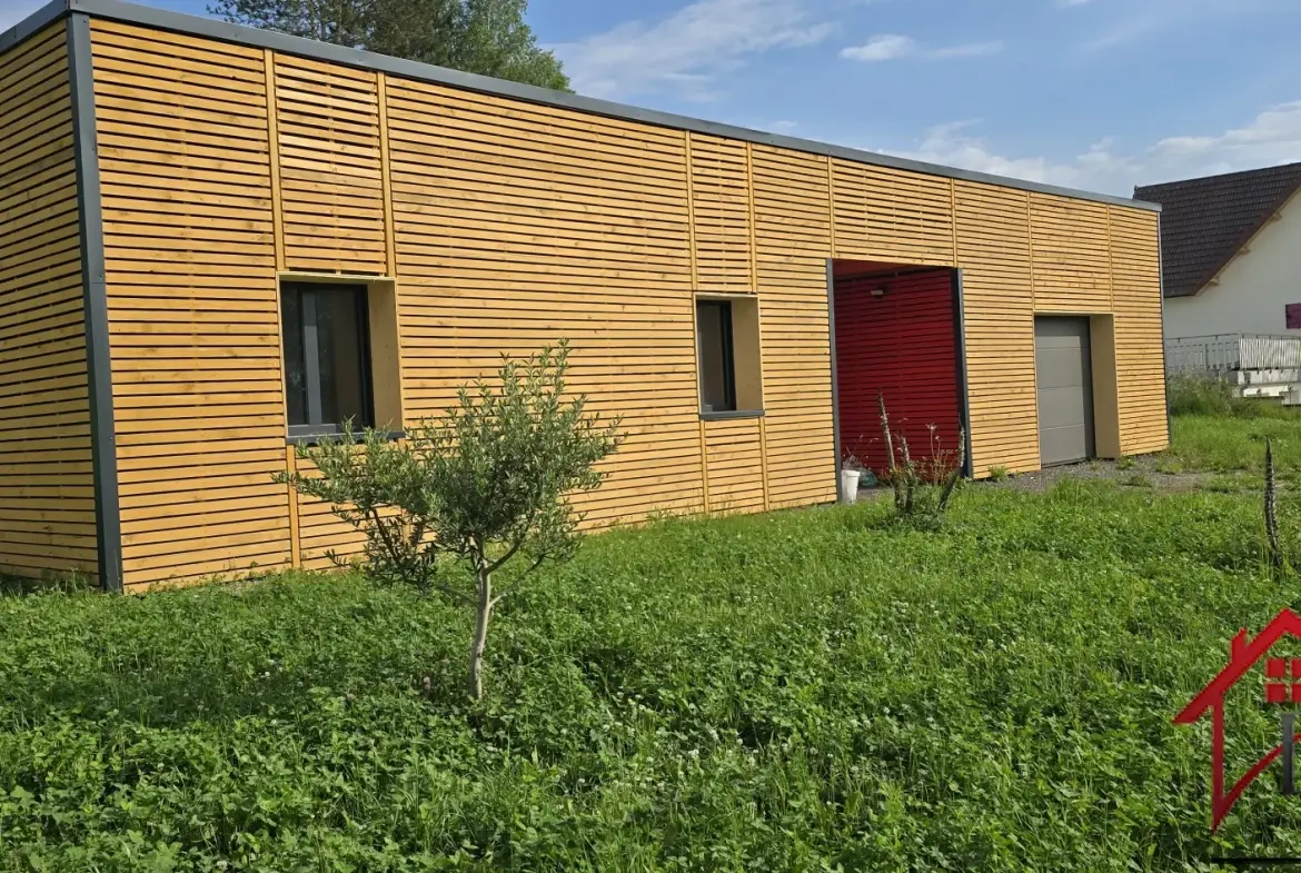 Maison moderne de 122 m² avec terrasse à Rioz, hautes spécificités et proximité des grandes villes 