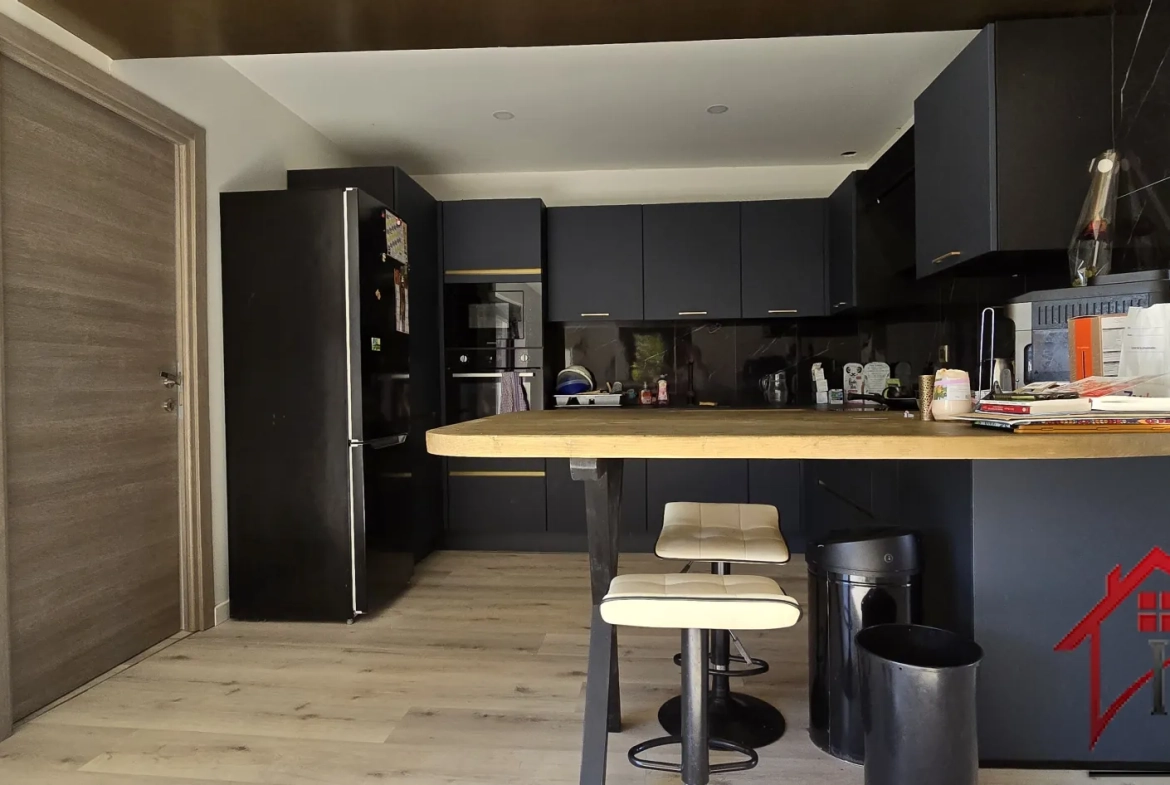 Maison moderne de 122 m² avec terrasse à Rioz, hautes spécificités et proximité des grandes villes 