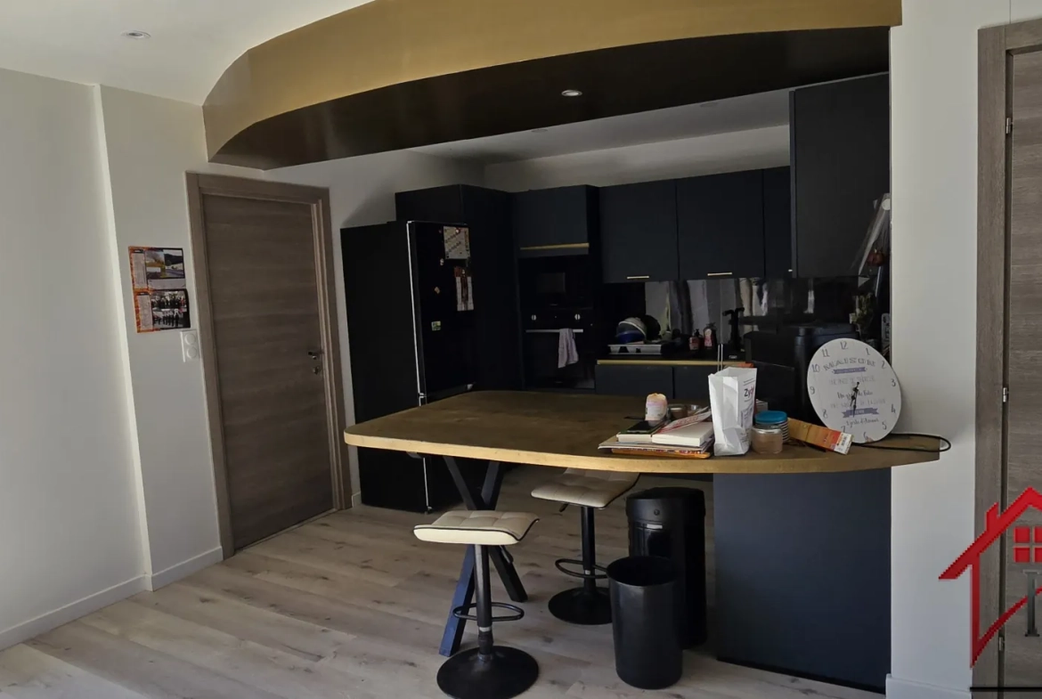 Maison moderne de 122 m² avec terrasse à Rioz, hautes spécificités et proximité des grandes villes 
