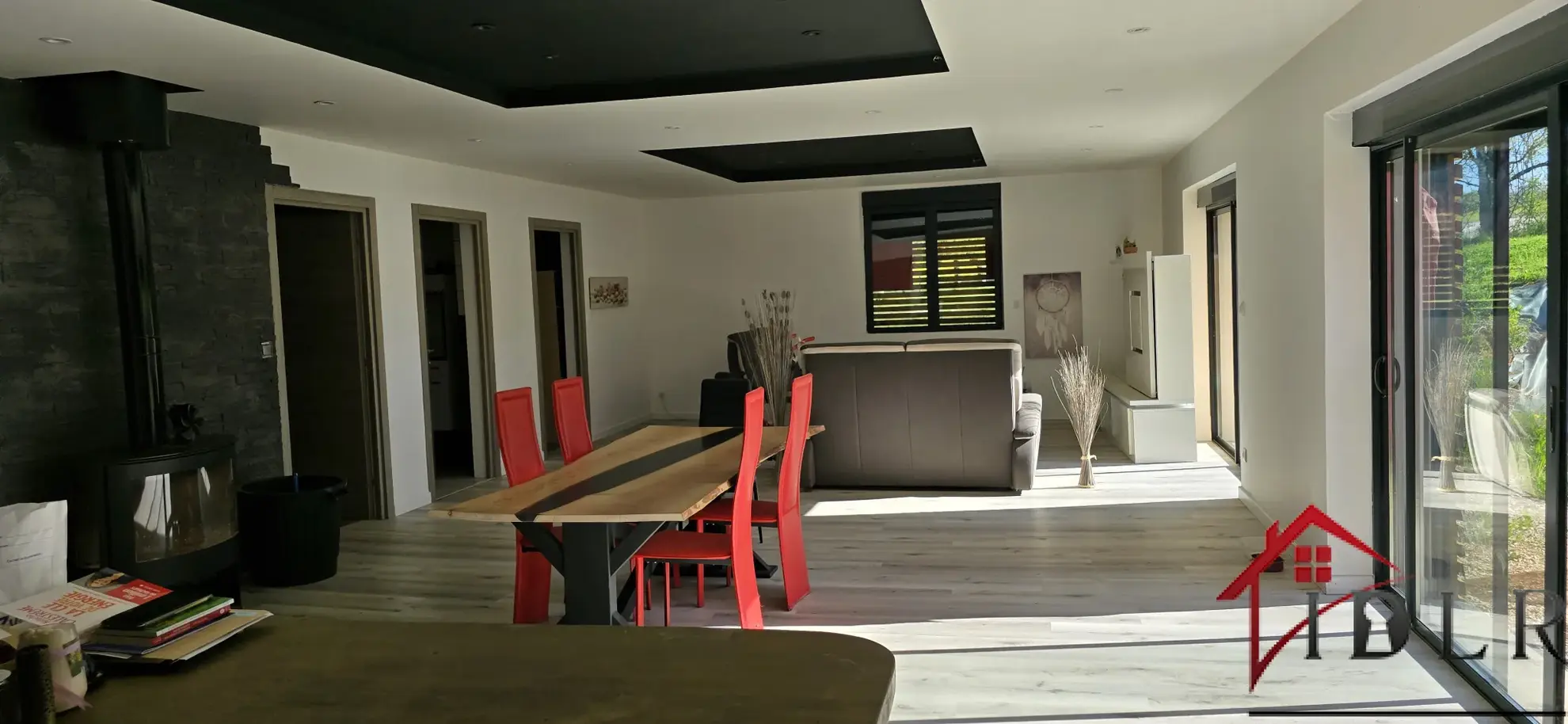 Maison moderne de 122 m² avec terrasse à Rioz, hautes spécificités et proximité des grandes villes 