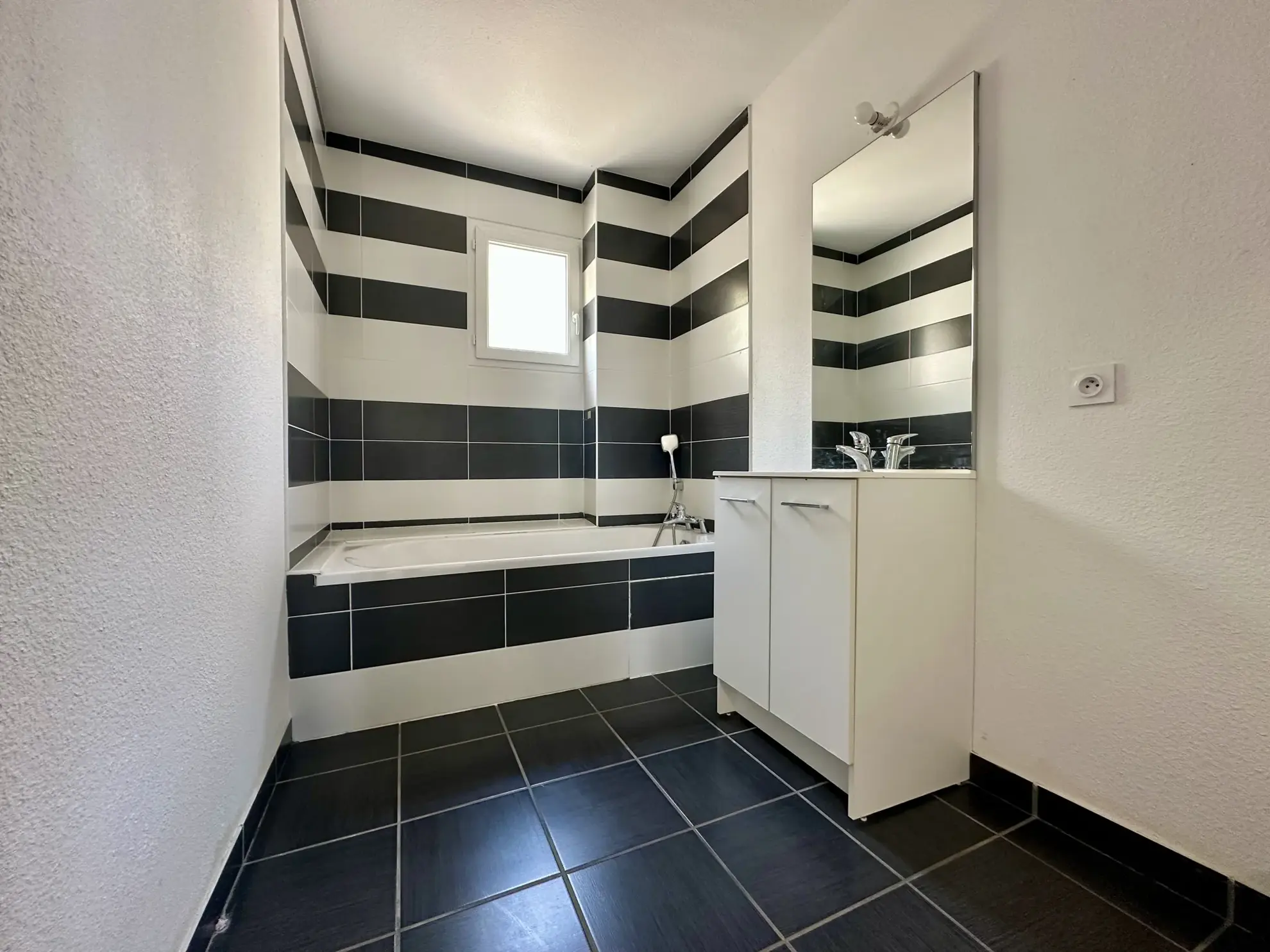 Maison familiale récente avec 3 chambres à Clermont-Ferrand - secteur calme 