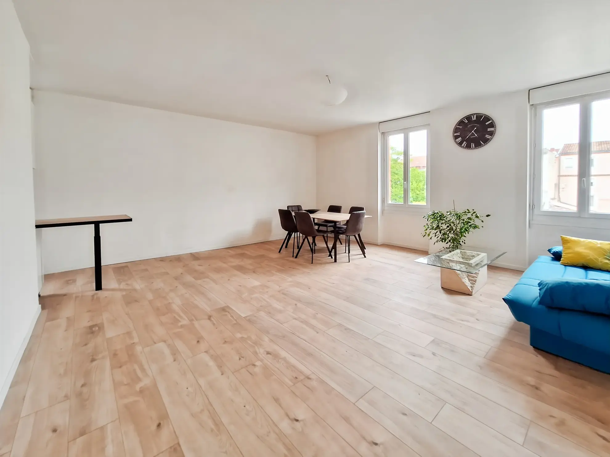 Immeuble de rapport à vendre au centre de Carmaux avec 3 appartements rénovés 