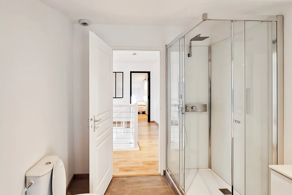 Immeuble de rapport à vendre au centre de Carmaux avec 3 appartements rénovés 