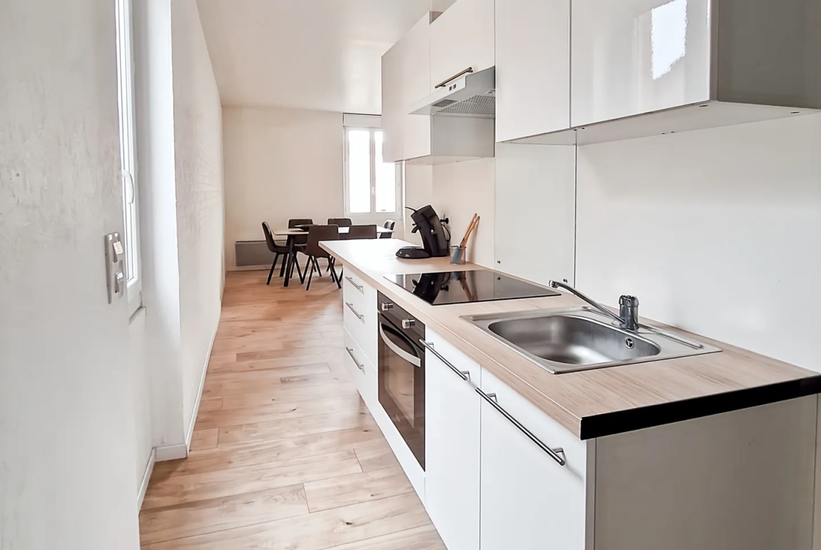 Immeuble de rapport à vendre au centre de Carmaux avec 3 appartements rénovés 